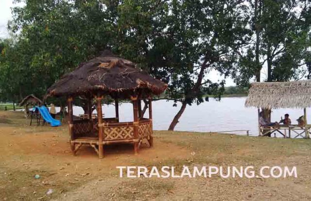 Bendungan Tirta Sinta di Desa Wonomarto, Kotabumi Utara, Lampung Utara. Foto: Teraslampung.com
